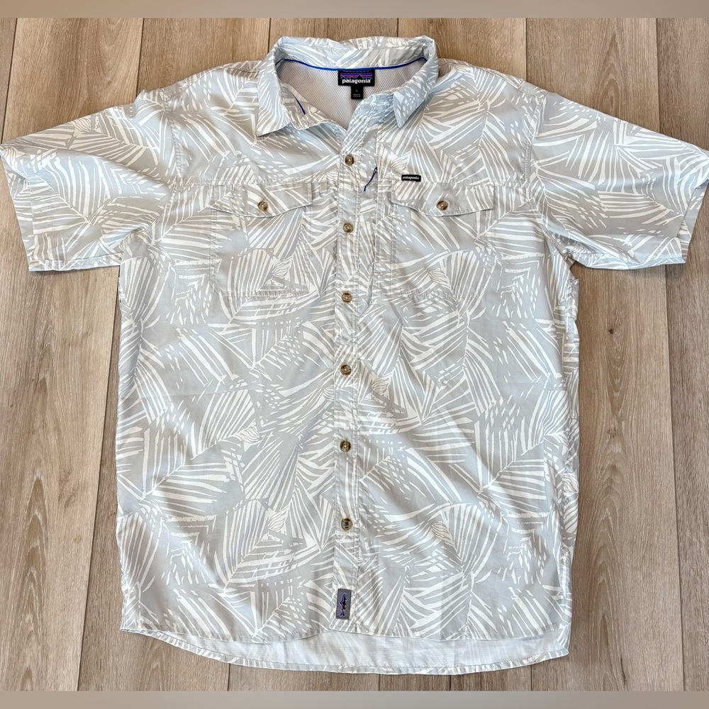 Sz L Like New Patagonia Men's Cream Leaf Print Fishing Shirt